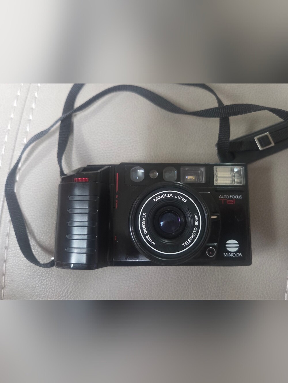 Minolta Black Compact Film Camera with Dual 38mm/60mm Lens Bin Y